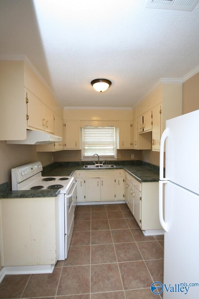 Building Photo - 4412 Gazette Dr SW