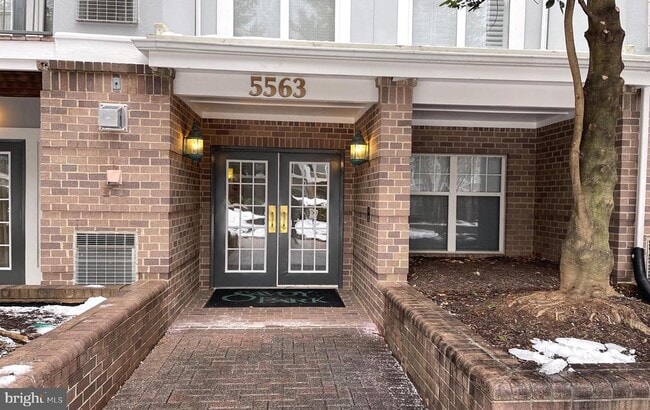 Building Photo - 5563 Seminary Rd