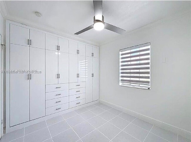 Building Photo - 7410 SW 39th St