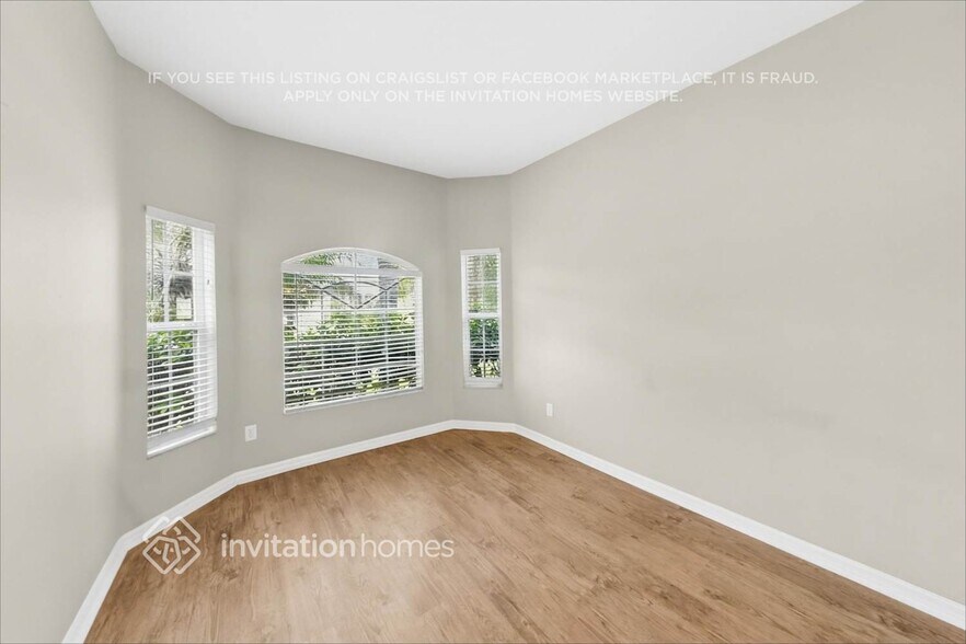 Building Photo - 9156 Lake Avon Dr