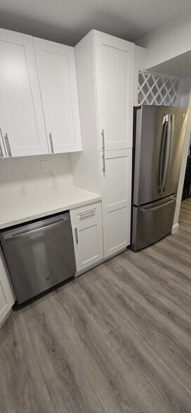 Brand new kitchen - 3031 N Ocean Blvd