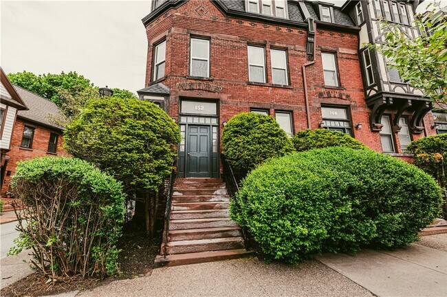Building Photo - 148 Gibbs St