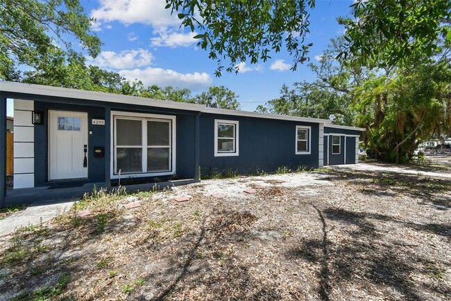 Building Photo - 4290 Neptune Dr SE