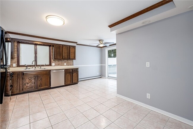 Building Photo - 67 Cranberry Rd