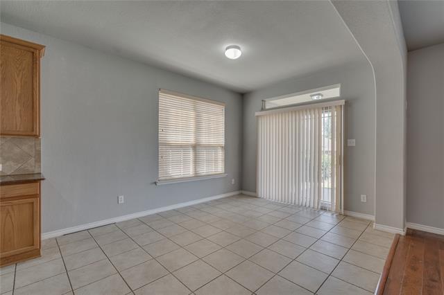 Building Photo - 601 Port Royale Way