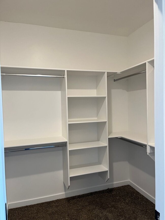 Building Photo - Rent Reduced! Rent Special $100 Off the First 2 Month of Rent!!