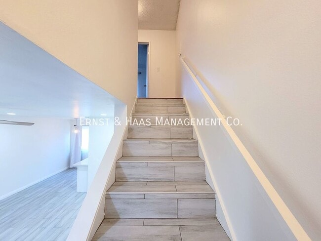 Building Photo - 725 Coronado Ave