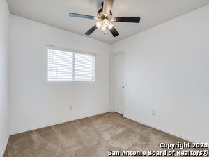 Building Photo - 9007 Oakwood Garden