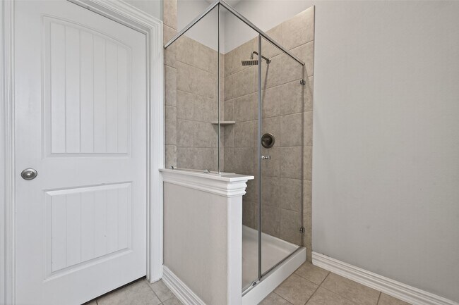 Building Photo - 16114 Sydneyann Dr