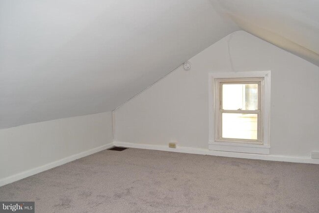 Building Photo - 123 S Matlack St