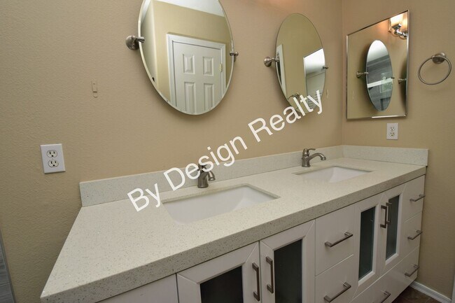 Building Photo - West Tucson 3 Bed 2 Bath with Den