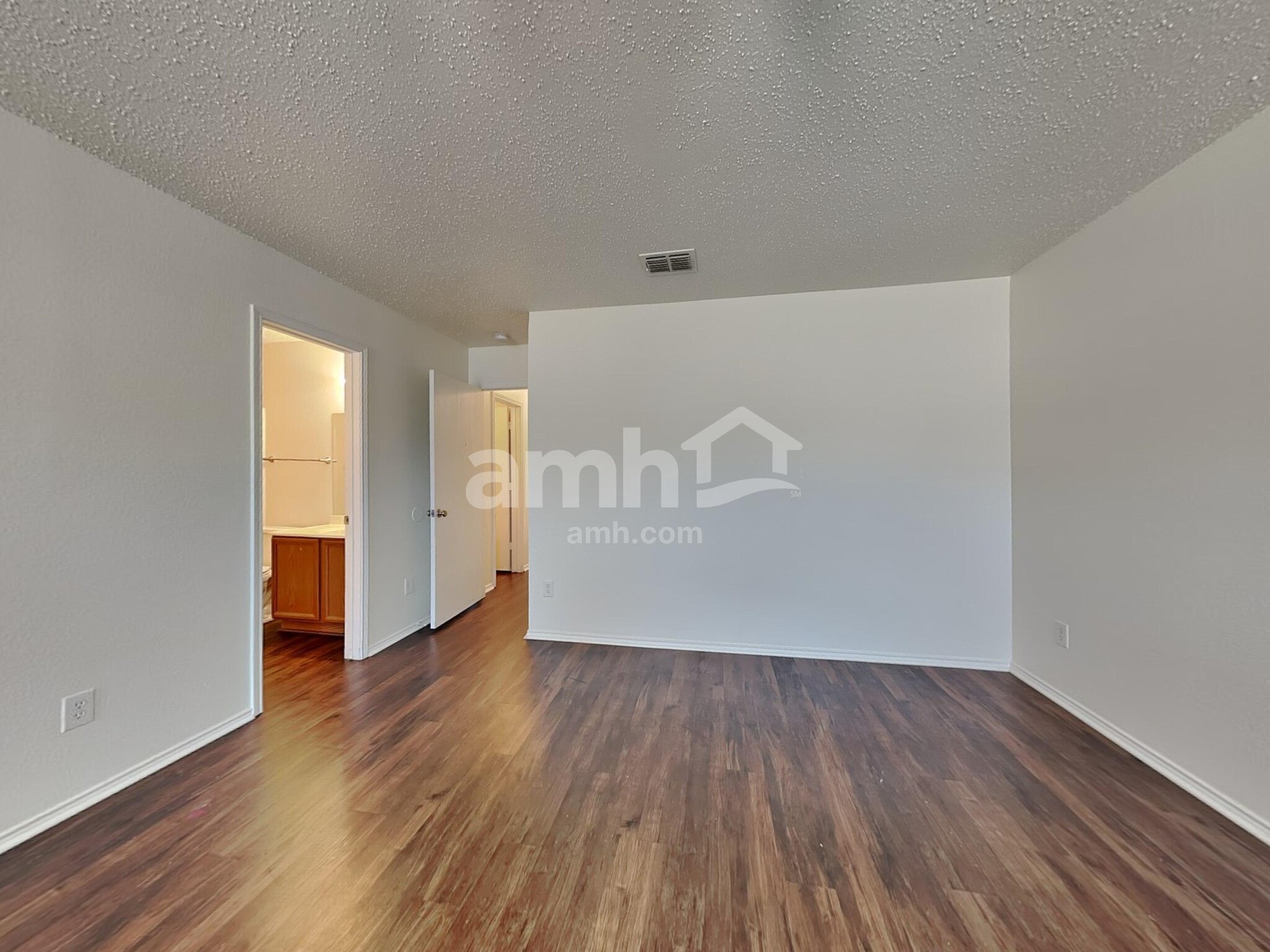 Building Photo - 2509 Margaret Ln