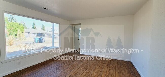 Building Photo - 10522 Addison St SW