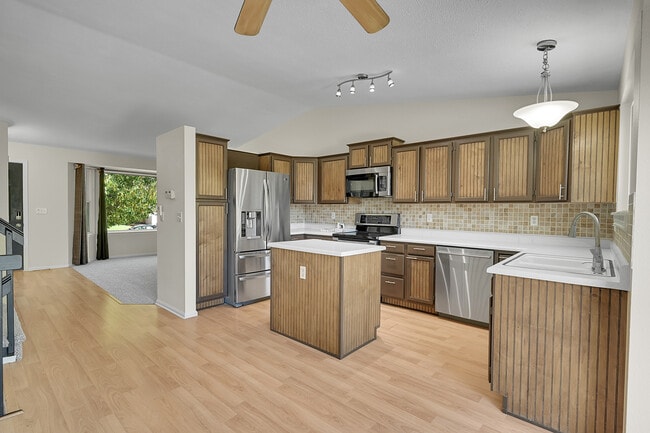 Building Photo - 5750 S Youngfield St