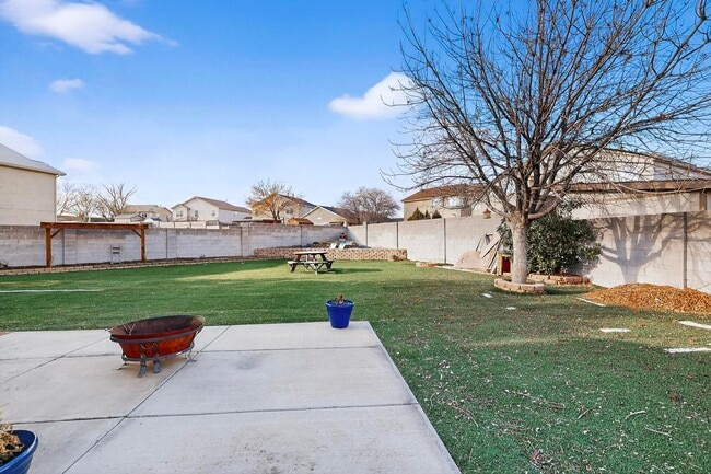 Building Photo - 3212 Ocate Meadows Ct NE