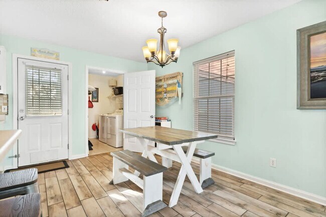 Building Photo - 17212 Front Beach Rd