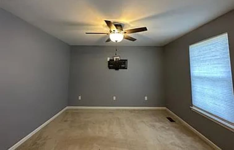 Building Photo - 119 Owls Nest Way