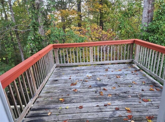 Building Photo - 138 Shady View Pl