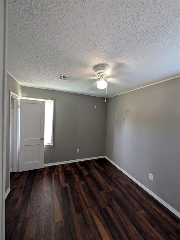 Building Photo - 1701 Sandra Dr