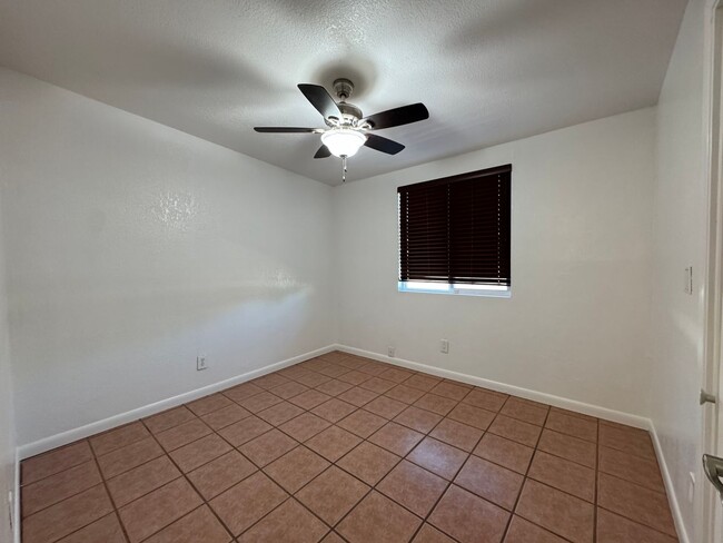 Building Photo - 3BR/2BA/2CG, with POOL, 1,396 sq.ft. renta...