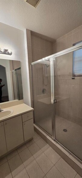 Building Photo - 4946 Leeward Ln