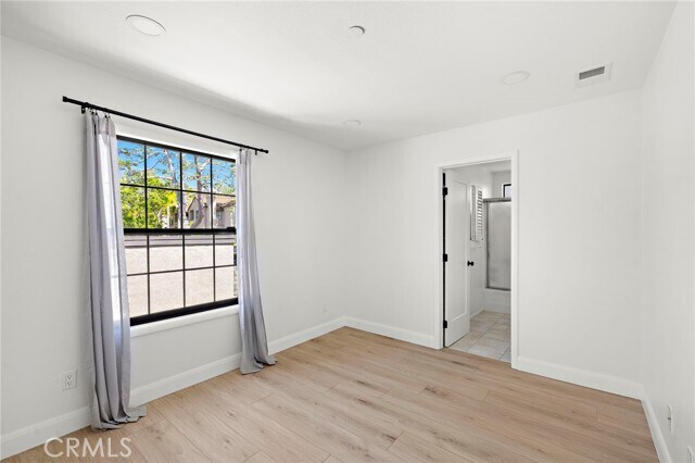 Building Photo - 1060 Calle Del Cerro