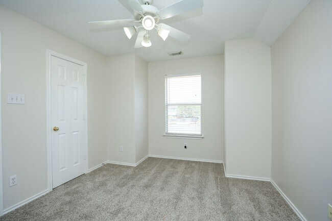 Building Photo - 18910 Piney Bend Ct