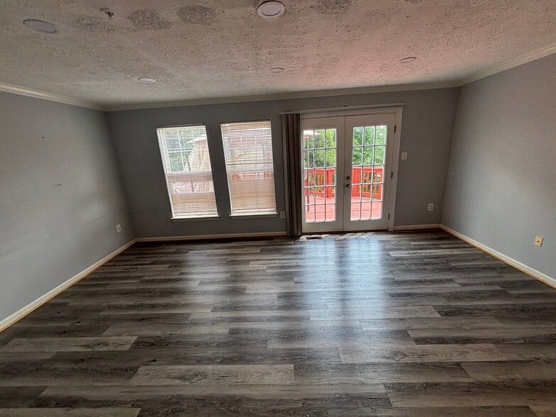Building Photo - 4626 Ripley Manor Terrace