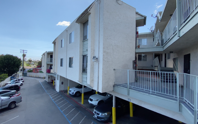 Primary Photo - 5020 Wightman St.