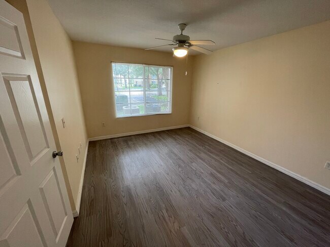 Building Photo - 4220 San Marino Blvd