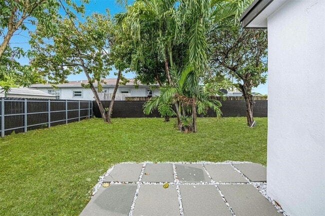 Building Photo - North 25th Avenue