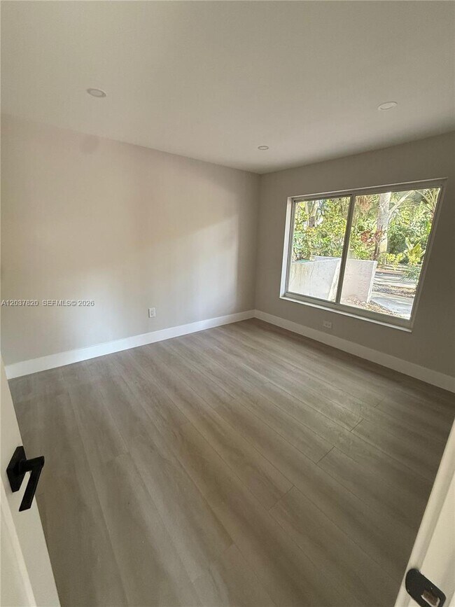 Building Photo - 7502 SW 109th Pl