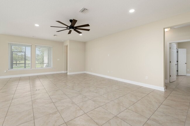 Building Photo - Single Family home in Shearwater