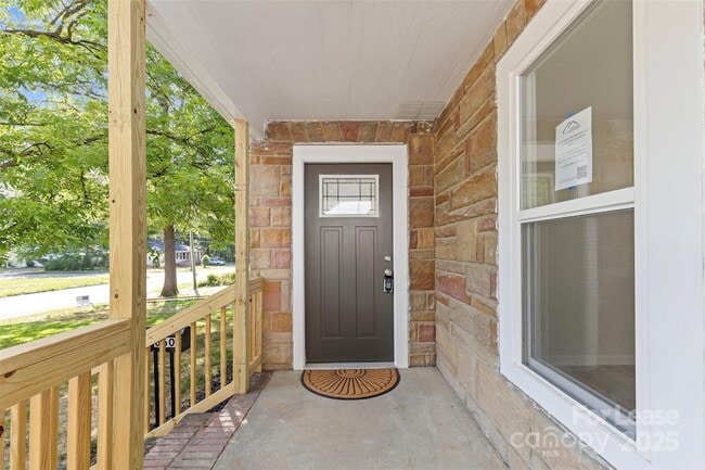 Building Photo - 660 Chestnut St