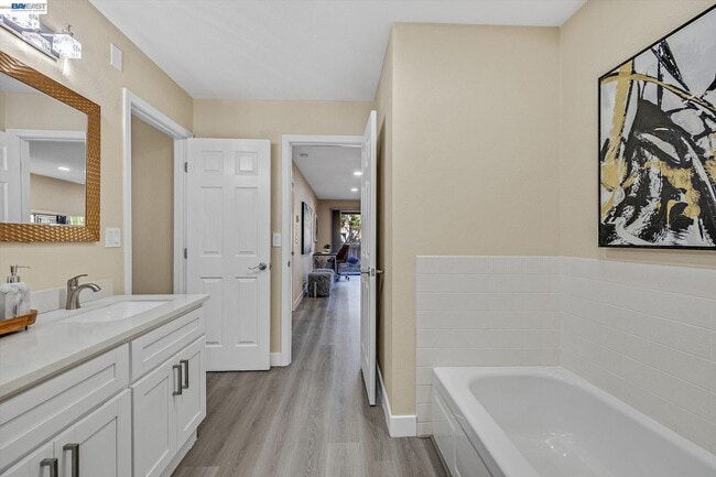 Building Photo - 39139 Argonaut Way