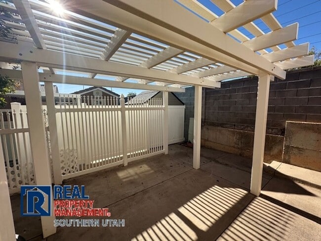 Building Photo - RV PAD with Casita