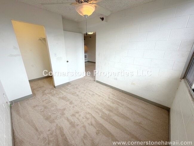 Building Photo - 329 California Ave