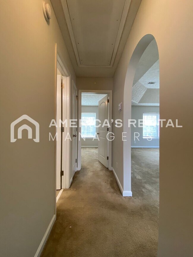 Building Photo - Home for Rent in Montgomery with Fenced in Backyard!!! New LVP Flooring! View with 48 Hours Notic...