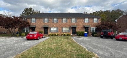 Building Photo - 574 Lost Cir