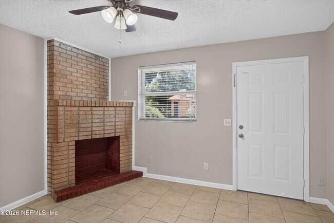 Building Photo - 8067 Parental Cir