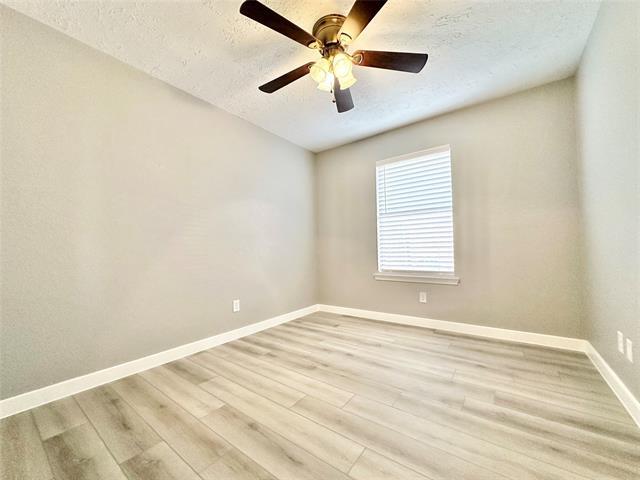 Building Photo - 1002 Bull Run St