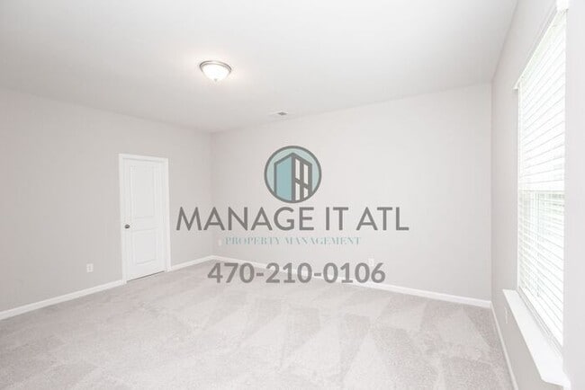 Building Photo - Beautiful 5 Bedroom House with a Master Be...