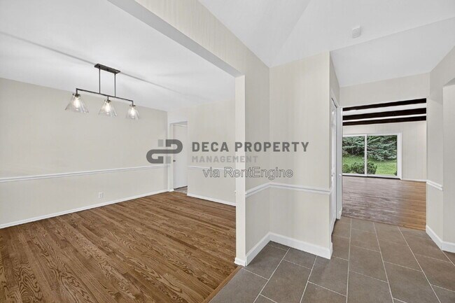 Building Photo - 10327 Dorenshire Ct