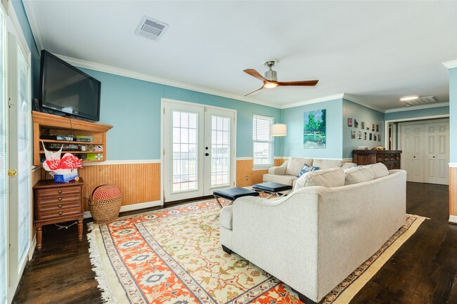 Building Photo - 4025 6th St