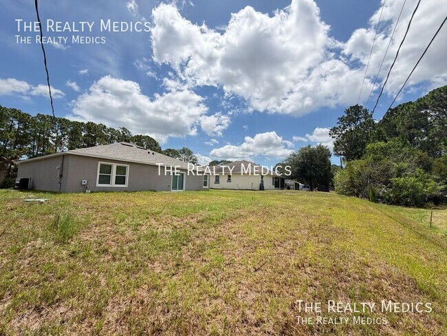 Building Photo - 2614 Palomar Ave SE