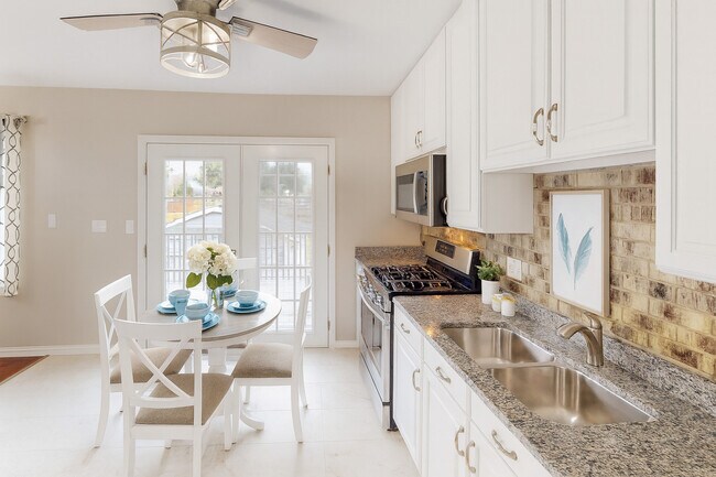 Building Photo - 304 Jackson St