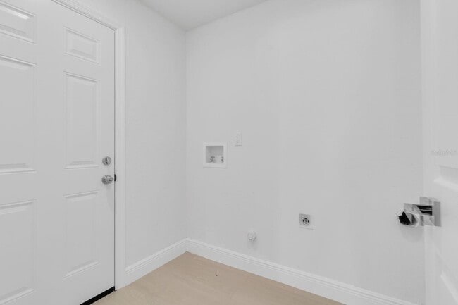 Building Photo - 2622 Liz Ln