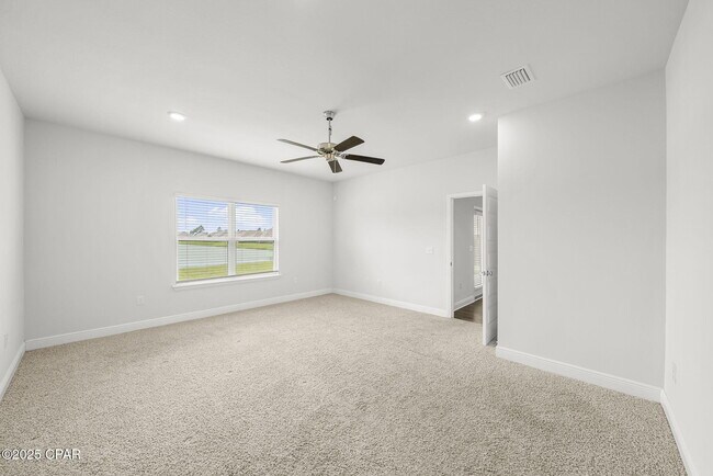 Building Photo - 464 Eagle Lake Wy