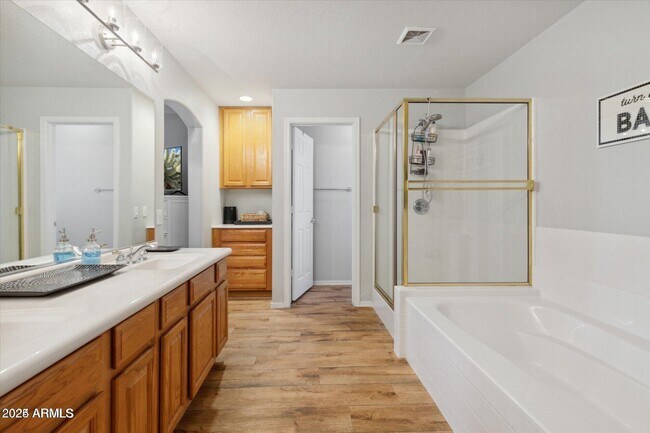 Building Photo - 5210 N 16th Dr