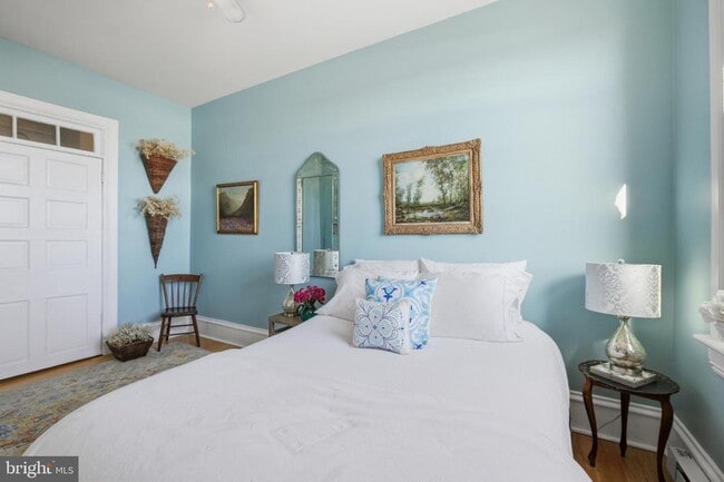 Building Photo - 22 N Main St